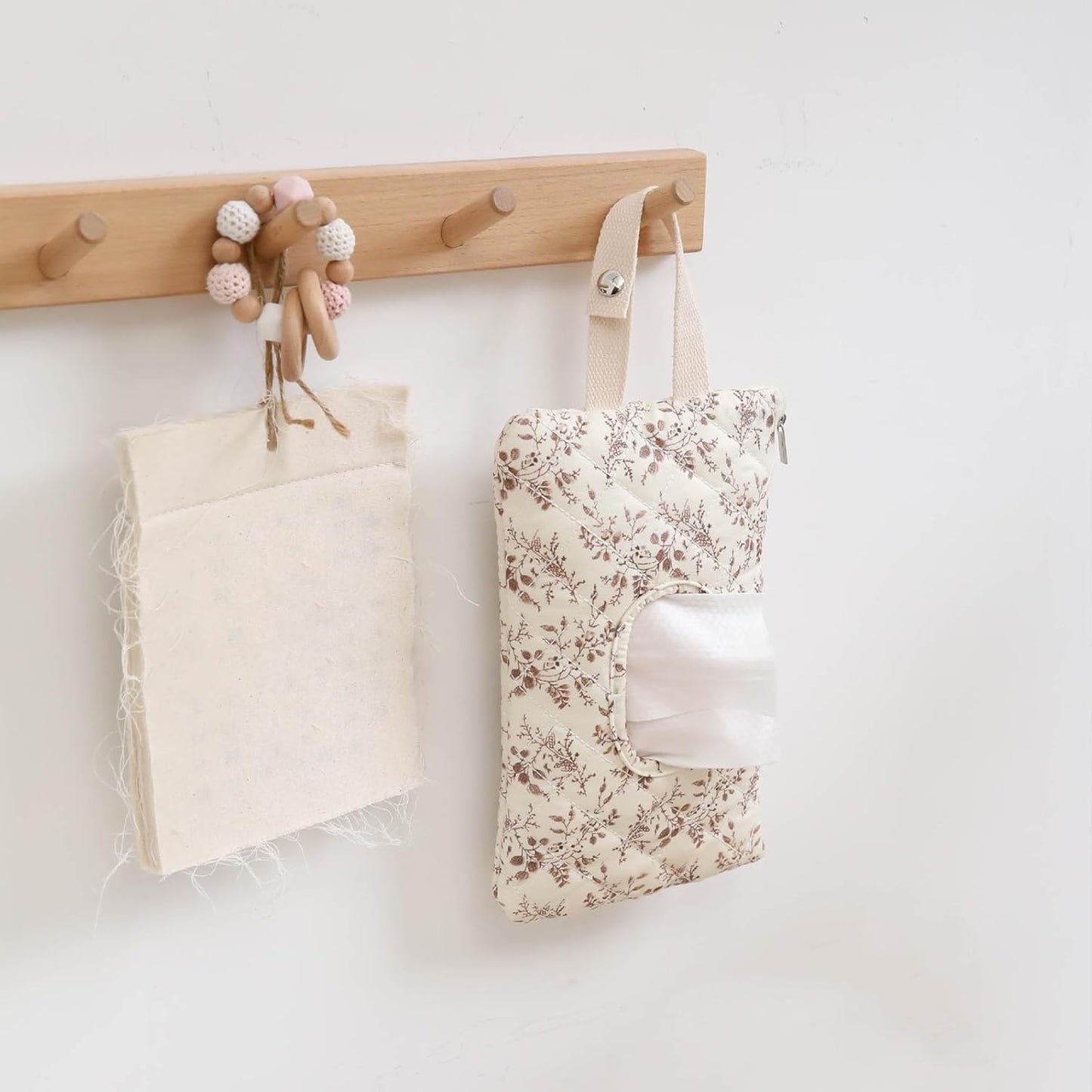Ruvalino Wipe Holder Quilted Wipe Pouch Portable Hanging Floral Wet Wipes Bag
